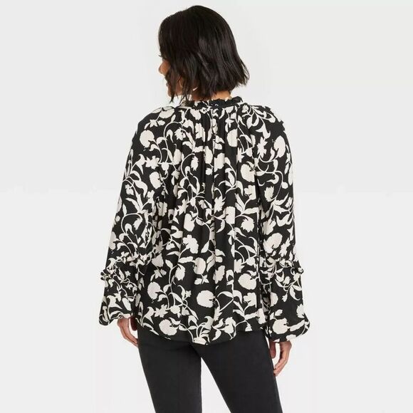 Knox Rose Top Womens Plus Size 2X Black Floral Flowy Blouse Boho Classic Neutral - Picture 2 of 12